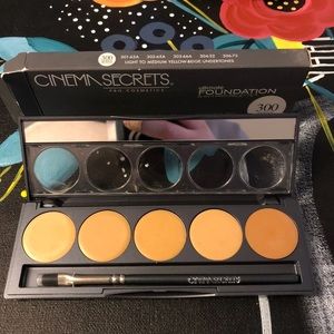 Cinema secrets 5-1 foundation palette